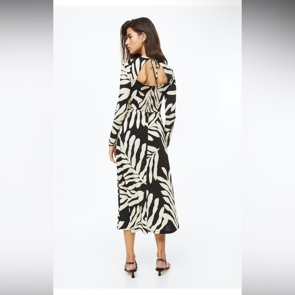 H&M Square Neck Black / Cream Leaf Tropical Print Jersey Midi Dress NWT- Size S - Picture 7 of 7